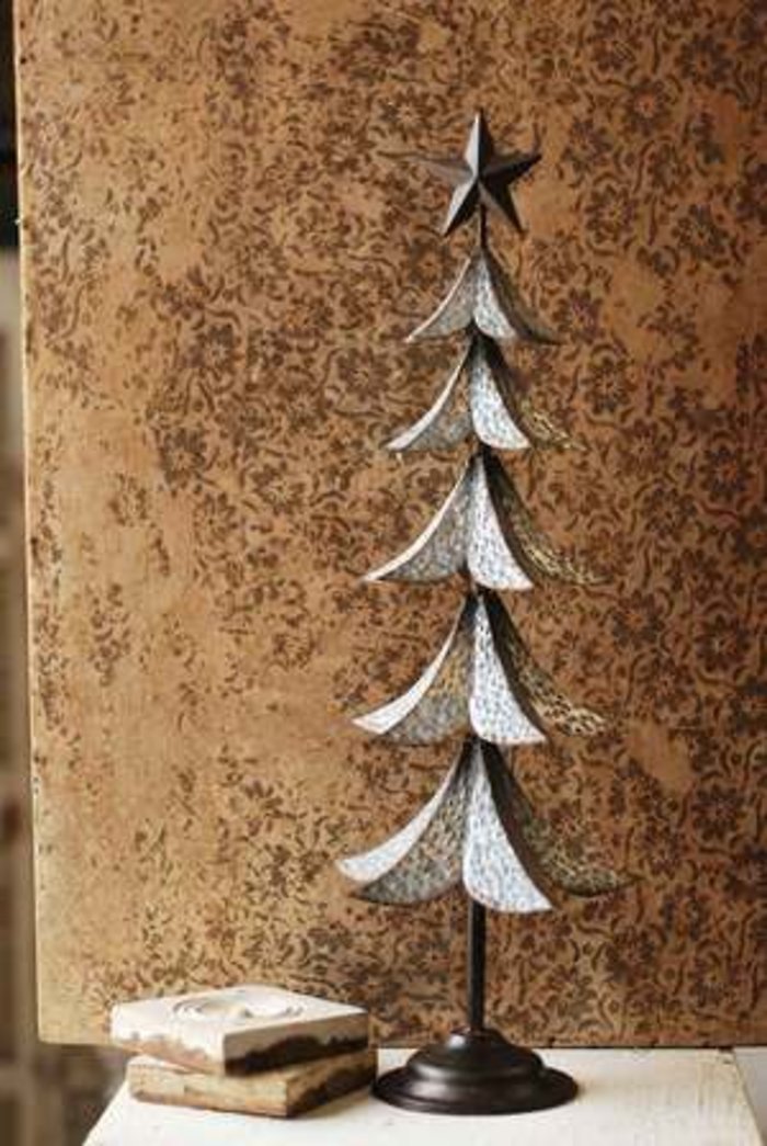 Metal Christmas Tree-Medium